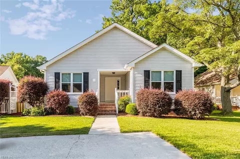 225 Abingdon Cir, Suffolk, VA 23434