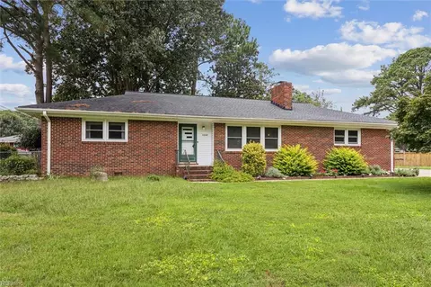 3208 Dogwood Dr, Portsmouth, VA 23703