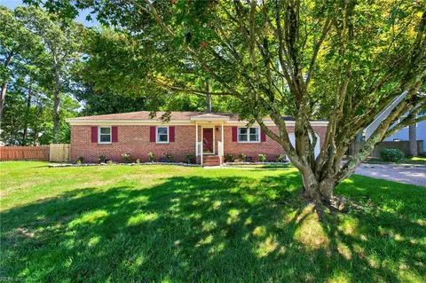 640 Parker Rd, Chesapeake, VA 23322