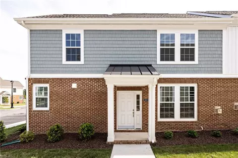 1011 Robinson Rd #5C, Suffolk, VA 23434