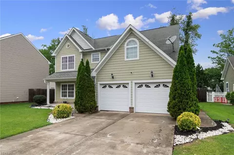 2559 Golden Maple Dr, Suffolk, VA 23434