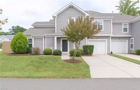 945 Vineyard Pl #B, Suffolk, VA 23435