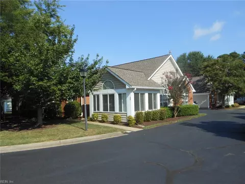 227 Rainbrook Way, Yorktown, VA 23692