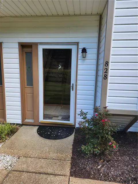 828 Gable Way, Virginia Beach, VA 23455