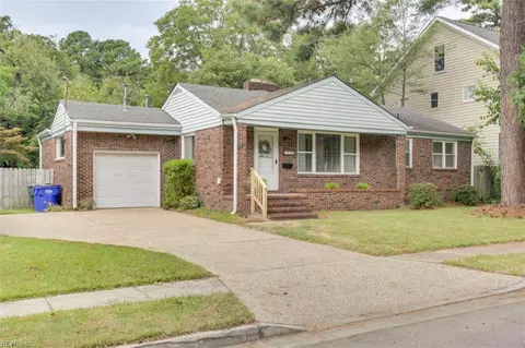 6107 Rolfe Ave, Norfolk, VA 23508