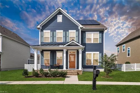 958 Olmstead St, Chesapeake, VA 23323