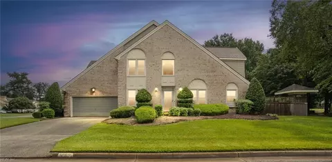 1063 Shoal Creek Trl, Chesapeake, VA 23320