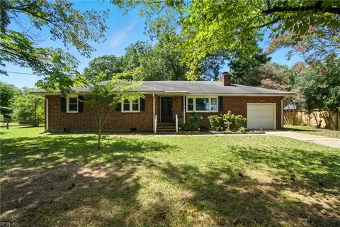 2632 Smithson Dr, Chesapeake, VA 23322