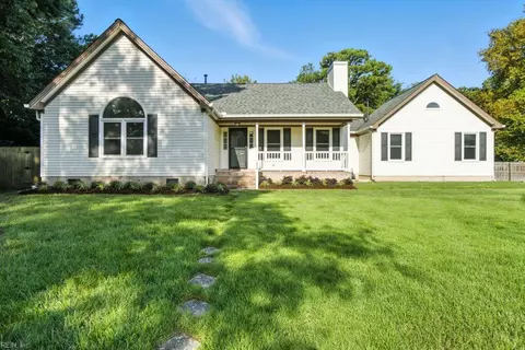 405 Sheriff Ct, Chesapeake, VA 23322
