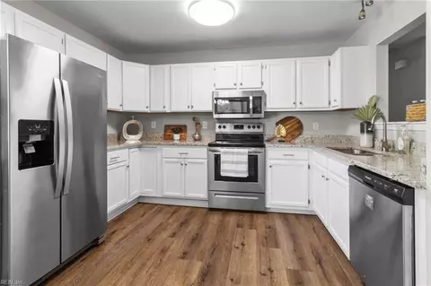 4125 Nina Dr, Chesapeake, VA 23321 photo 9