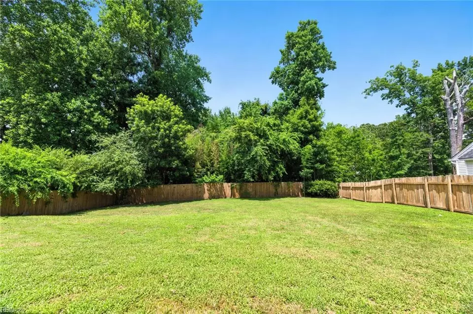 Exterior - 275 Jonathans Way, Suffolk, VA 23434 photo 4 of 5