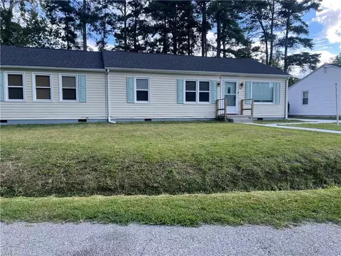1673 Faulk Rd, Suffolk, VA 23434