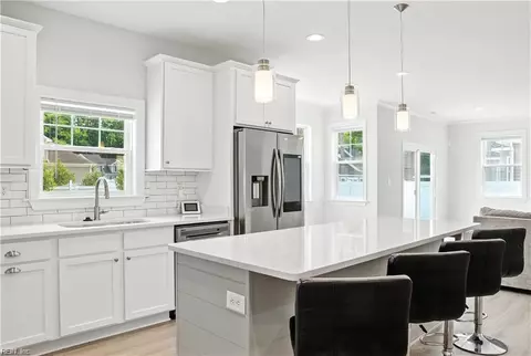 922 Chattanooga St, Chesapeake, VA 23322