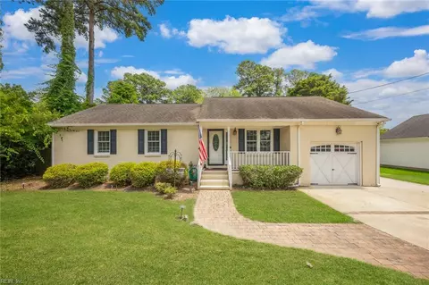 2329 Drum Creek Rd, Chesapeake, VA 23321
