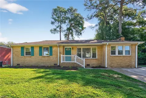 3809 Shannon Rd, Portsmouth, VA 23703