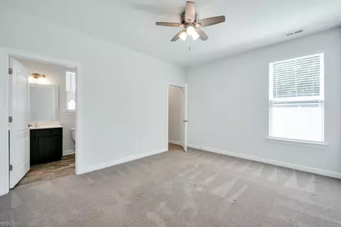Bedroom - 32 E Berkley Dr, Hampton, VA 23663 photo 1 of 8