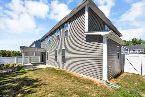 Other - 32 E Berkley Dr, Hampton, VA 23663 photo 10 of 11