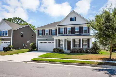 Exterior - 32 E Berkley Dr, Hampton, VA 23663 photo 7 of 8