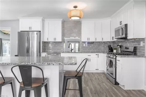 1729 Greenhouse Rd, Virginia Beach, VA 23455