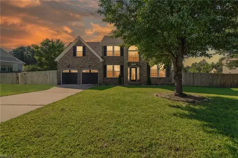 2150 Docking Post Dr, Chesapeake, VA 23323