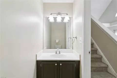 Entry Way - 113 Boeing Ave, Hampton, VA 23669 photo 2 of 2