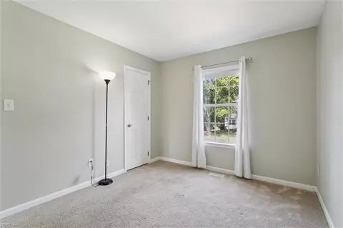 Bedroom - 113 Boeing Ave, Hampton, VA 23669 photo 8 of 9
