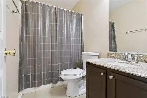 Bath - 113 Boeing Ave, Hampton, VA 23669 photo 2 of 2