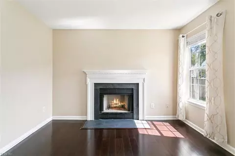 Living - 113 Boeing Ave, Hampton, VA 23669 photo 3 of 5