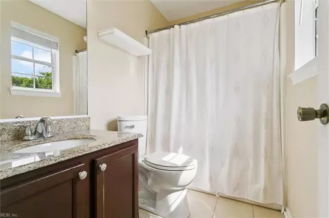 Bath - 113 Boeing Ave, Hampton, VA 23669 photo 1 of 2