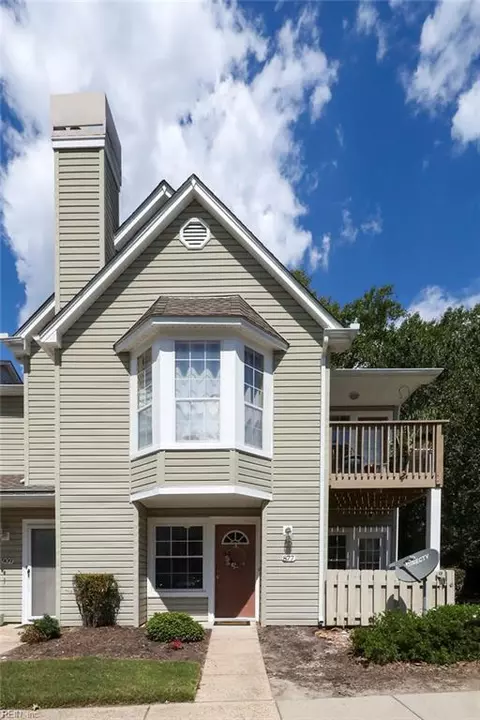 877 Whistling Swan Dr, Virginia Beach, VA 23464