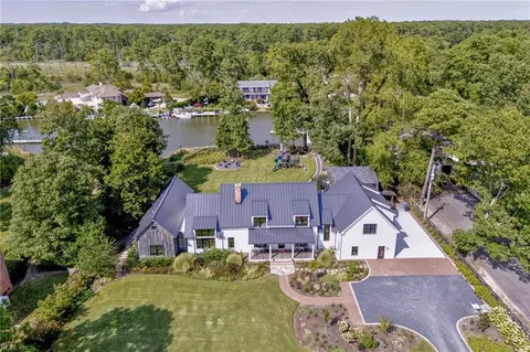 1448 E Bay Shore Dr, Virginia Beach, VA 23451
