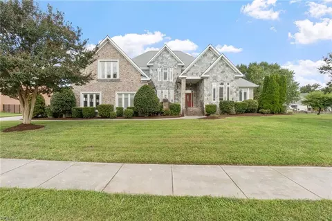 1345 Simon Dr, Chesapeake, VA 23320