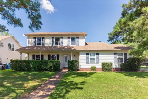 741 Daimler Dr, Virginia Beach, VA 23454