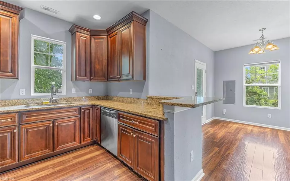 Entry Way - 202 Patrick St, Norfolk, VA 23523 photo 1 of 4