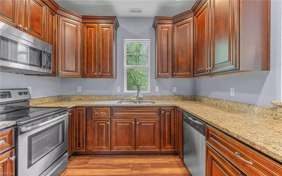 Kitchen - 202 Patrick St, Norfolk, VA 23523 photo 3 of 4