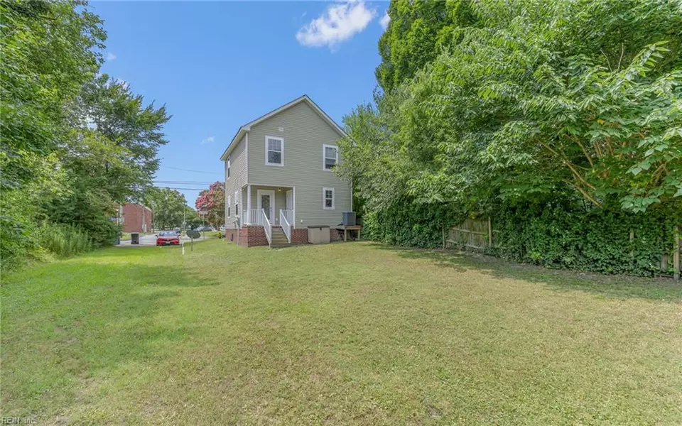 Exterior - 202 Patrick St, Norfolk, VA 23523 photo 6 of 8
