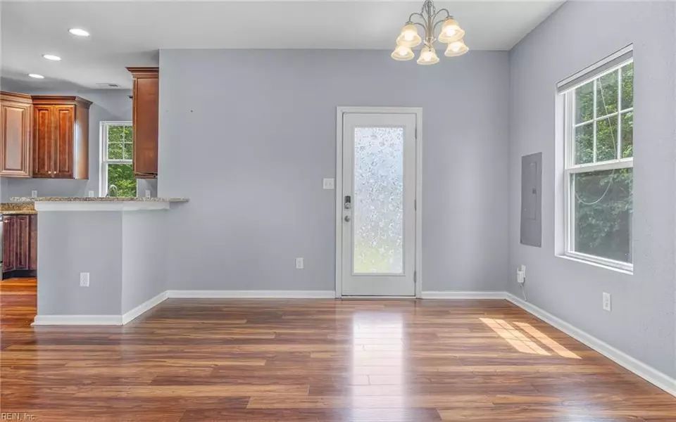 Living - 202 Patrick St, Norfolk, VA 23523 photo 2 of 13