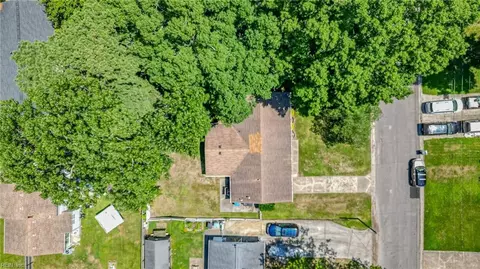 View/Area - 465 Lineberry Rd, Virginia Beach, VA 23452 photo 4 of 4