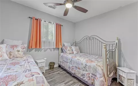 Bedroom - 465 Lineberry Rd, Virginia Beach, VA 23452 photo 4 of 10