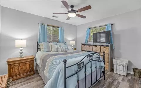 Bedroom - 465 Lineberry Rd, Virginia Beach, VA 23452 photo 3 of 10