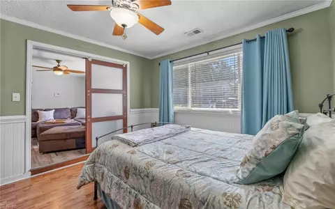 Bedroom - 465 Lineberry Rd, Virginia Beach, VA 23452 photo 9 of 10