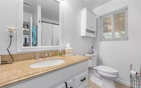 Bath - 465 Lineberry Rd, Virginia Beach, VA 23452 photo 1 of 1