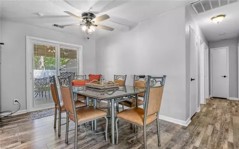 Entry Way - 465 Lineberry Rd, Virginia Beach, VA 23452 photo 3 of 3