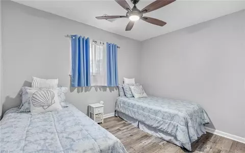 Bedroom - 465 Lineberry Rd, Virginia Beach, VA 23452 photo 7 of 10