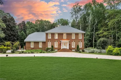 528 Fordsmere Rd, Chesapeake, VA 23322