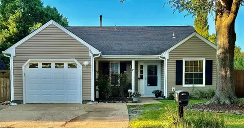 904 Chigwell Rd, Virginia Beach, VA 23454