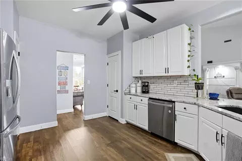 708 Andover Ct, Chesapeake, VA 23322 photo 13