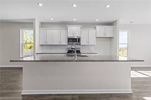 120 Freeman Dr, Hampton, VA 23666