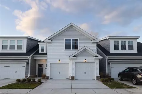 4611 Longleaf Pl, Chesapeake, VA 23321