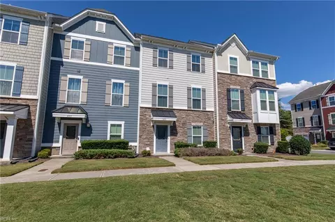 605 Gendron St, Chesapeake, VA 23324